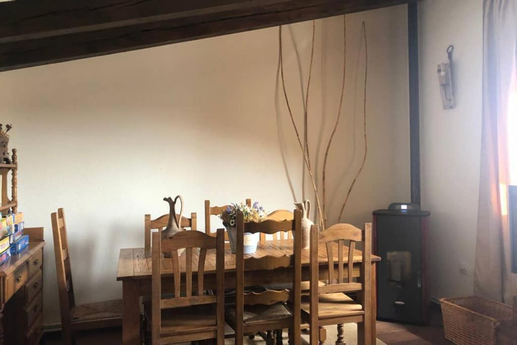Casa - Apartamento Rural La Tahona Del Abuelo Plasenzuela Екстериор снимка