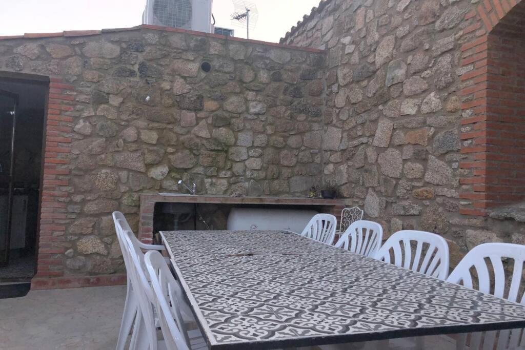 Casa - Apartamento Rural La Tahona Del Abuelo Plasenzuela Екстериор снимка