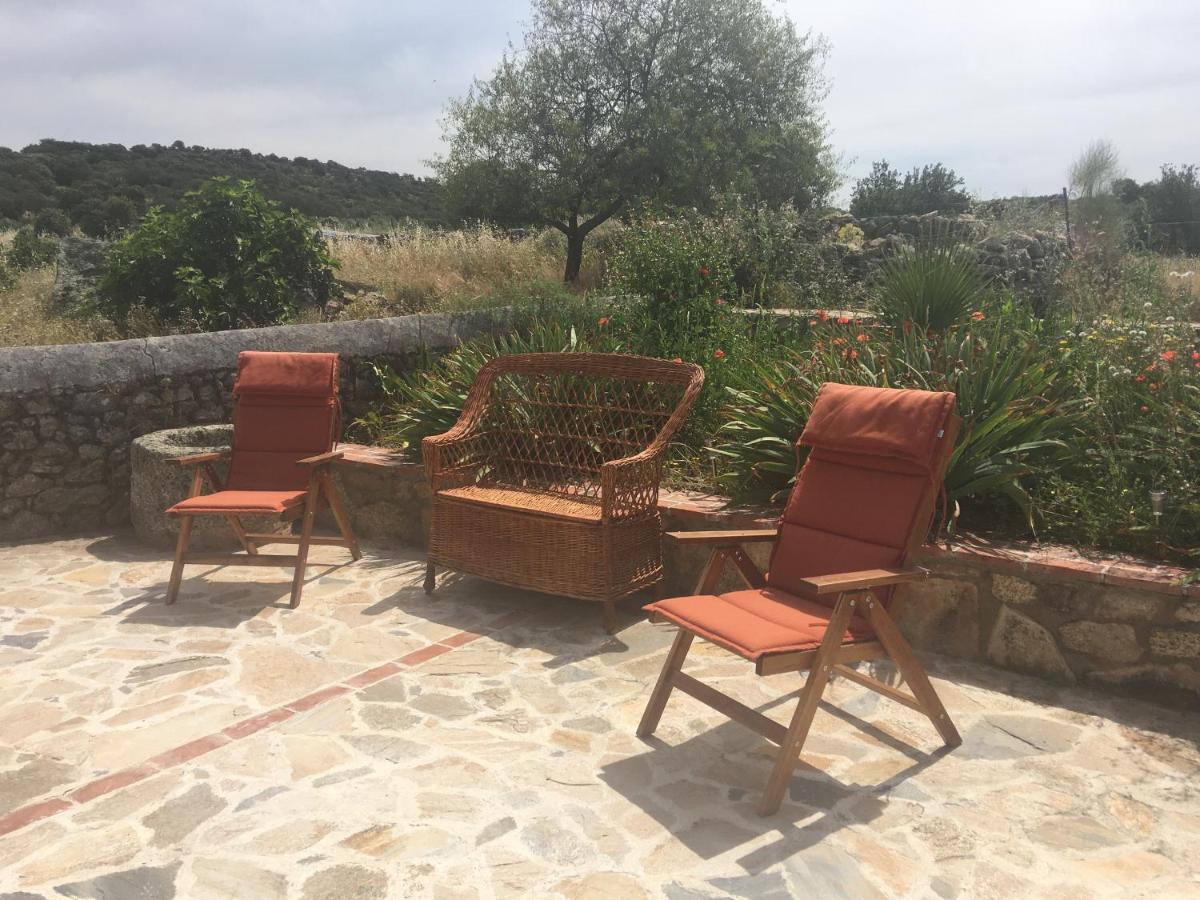 Casa - Apartamento Rural La Tahona Del Abuelo Plasenzuela Екстериор снимка