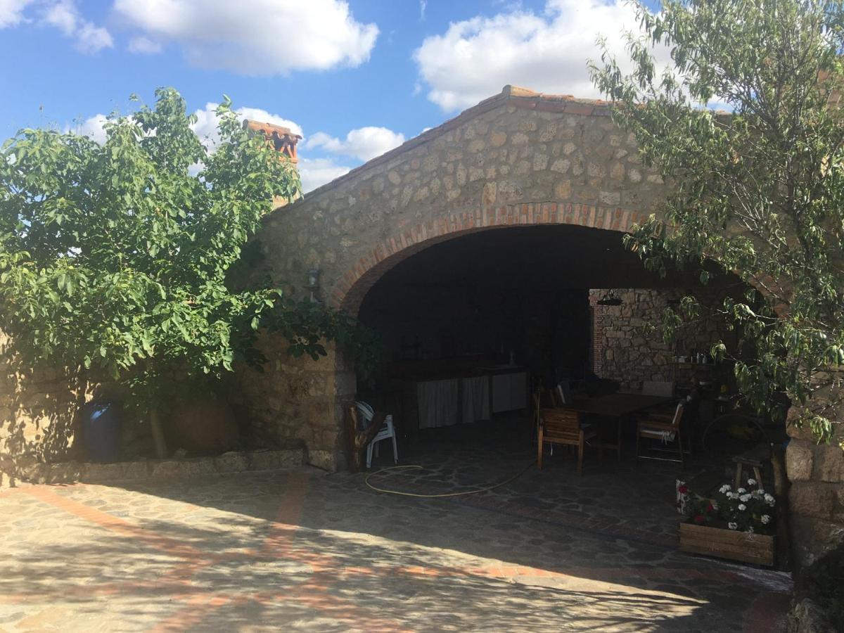 Casa - Apartamento Rural La Tahona Del Abuelo Plasenzuela Екстериор снимка
